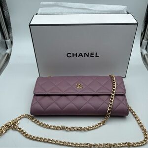 Auth CHANEL Gold CC Quilted Lavender
Large Wallet Converted to Mini Bag